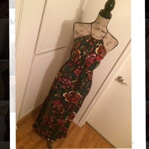 Gorgeous Anne Taylor LOFT floral dress